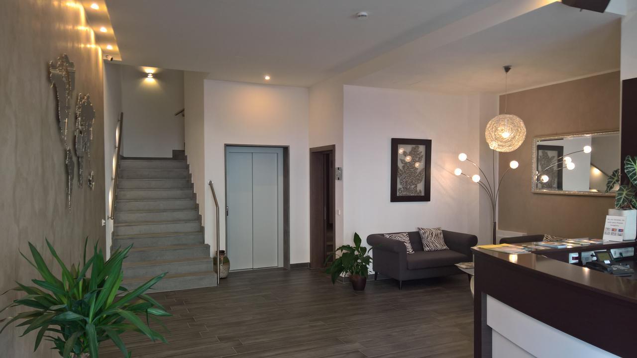 Hotel Im Ried Donauwörth Zewnętrze zdjęcie
